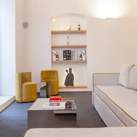 Leukòs Luxury *