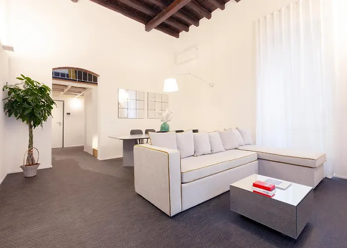 Leukos Luxury * Bari